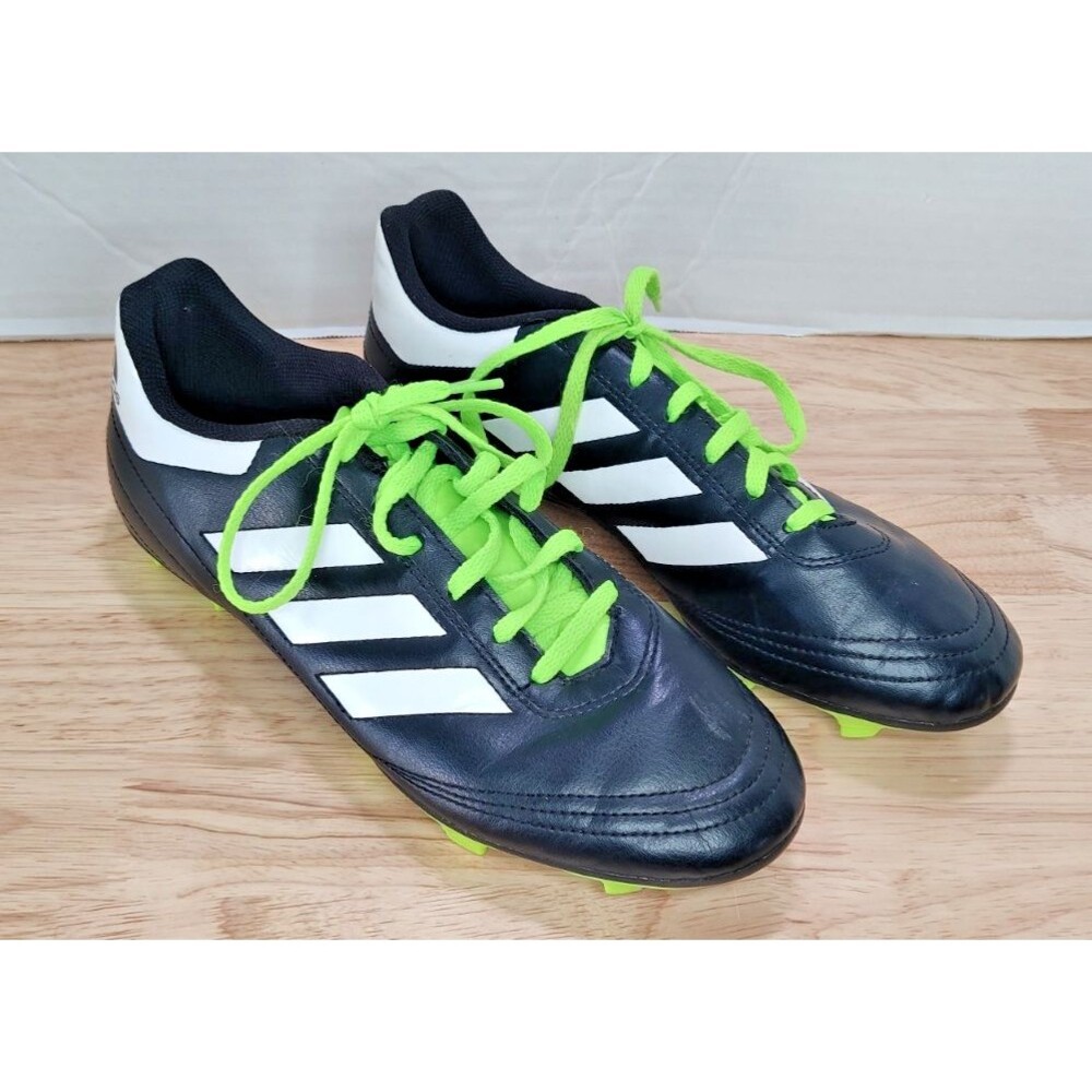 ADIDAS Soccer Cleats Mens Size 9 Black and White with Green Laces Athletic Shoes